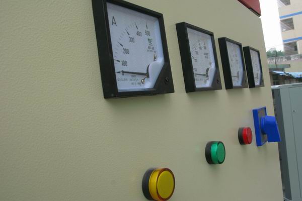 海拉尔配电柜-3683讲讲配电柜注意事项